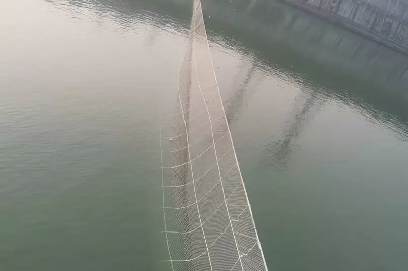 Yangtze Tre raviners vattenbruk kinesisk stör 255 meter spärrnät